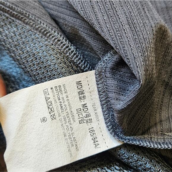 Under Armour Women's Medium Gray Performance Tee Shirt Athletict Size Medium - Picture 2 of 5